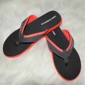 Women's Size 9 New Balance Sandals Flip Flops